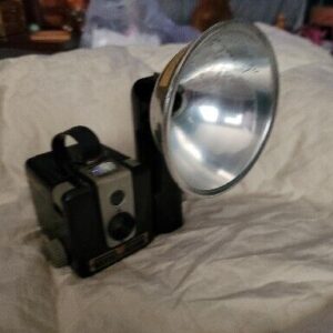 VINTAGE KODAK BROWNIE HAWKEYE Camera with  FLASH Decor Non-working