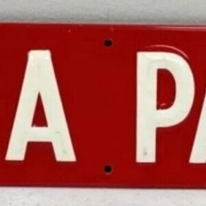 57_13e510db-f1f0-4f38-b8eb-e815daab50d7.jpg Rare 50s Vintage HANNA Paint Embossed Sign Advertisement 13.5' Long