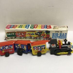 Vintage Wind Up Toy Train Tin Metal Lithographed  Wind up Mechanical Box Korea