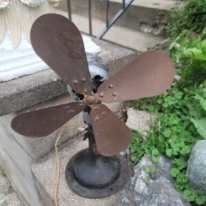 ANTIQUE FOREDOM EMERSON ELECTRIC FAN Model 98 Motor Brass Blades