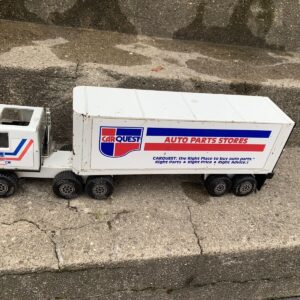 Vintage 1978 Tonka No. 9661 Private Label Car Quest  Semi & Trailer