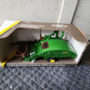 Vintage ERTL 1:16 John Deere 1940 Combine 12A 50th Anniversary LN