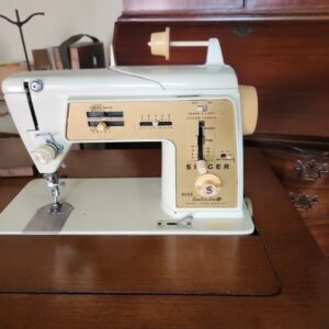 Singer Touch & Sew Deluxe Zig Zag Model 640 Sewing Machine Pedal Works Mcm Desk