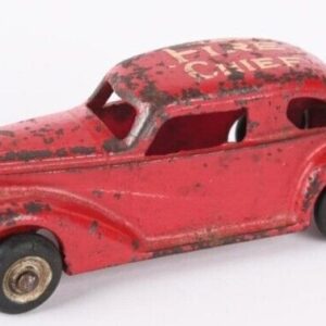 Vintage ARCADE CAST IRON RED FIRE CHIEF CAR HUBLEY 5½"