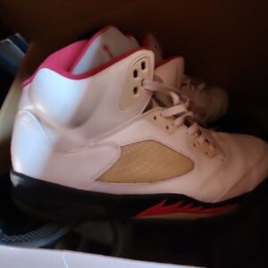 57_5205980f-64ba-42fa-b3f0-a4b3c379eba7.jpg Size 13 - Jordan 5 Retro Fire Red Mens Retro Sneakers