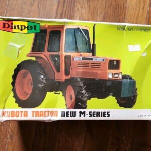 57_52433cb2-d96d-4f52-a374-f45cdb053f5f.jpg DIAPET KUBOTA TRACTOR L4200 TRACTOR BOXED YONE JAPAN NIB
