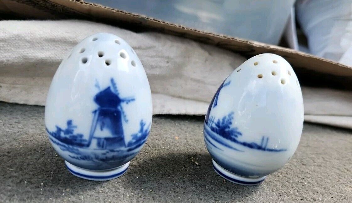 Vtg Delft Blue Hand Painted Egg Salt & Pepper Shakers Set Windmills