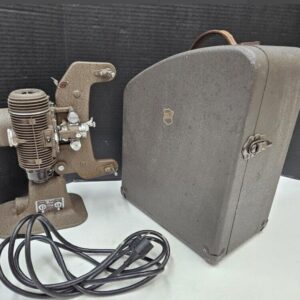 Bell & Howell Regent Design 8mm 122 Model L Film Projector w/ Case