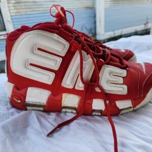 Size 12.5 - Nike Air More Uptempo x Supreme Red 2017, 902290-600