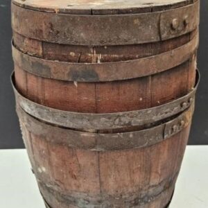 VINTAGE ANTIQUE 17 Tall x 10in diameter  WOOD BEER WHISKEY KEG BARREL