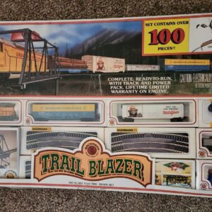 Bachmann Trail Blazer 100 Piece HO Train Set Complete! Over/Under blinking Toy