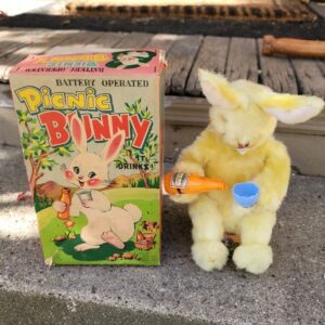 Vintage 1950 ALPS White Picnic Bunny Rosko Steele Japan Works Red Eyes BOX