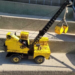 Vintage Mighty Tonka Metal Crane MR-970 Rare