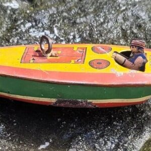 57_84a199f8-135f-4f45-b5f7-47cadc6e6c02.jpg 1930's Vintage Lindstrom Baby "L" Tin Toy Wind Up Speed Boat 7"