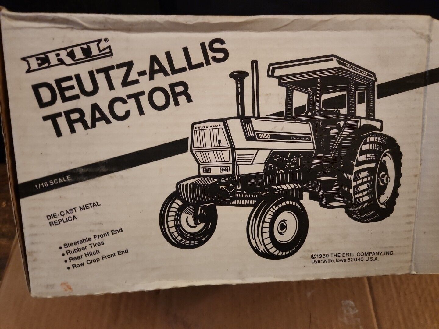 Deutz-Allis Tractor 1989 Special Edition Die-Cast Metal 1:16 Scale Replica 1280