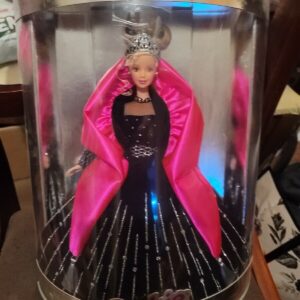 1998 Happy Holidays Barbie Doll Special Edition Christmas