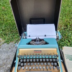 Vintage 1950s Underwood Golden Touch WORKING Blue Typewriter Case  RIBBON
