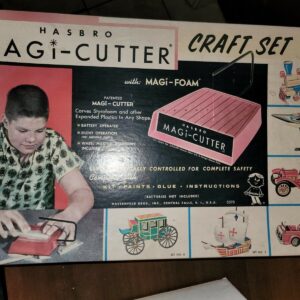 57_d4c209cb-e1d3-48f6-be3a-8b72f3fb9ca6.jpg Magi-Cutter Vintage Craft Set No.1 train by Hasbro 1959 USED RARE