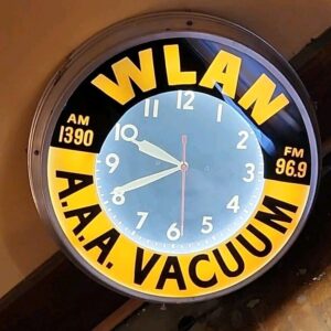 Vintage  A.A.A. Vacuum WLAN Radio WALL CLOCK  MCM Electric Advertising Runs 21"