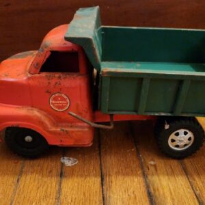 Vintage Dunwell Red & Green Dump Truck, Beautiful Original Condition