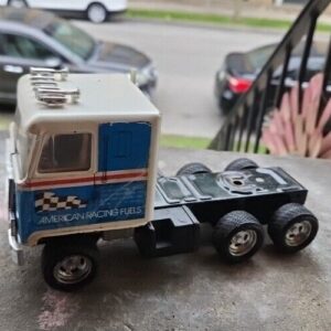57_ee978ee9-ac2b-4291-9162-53a1dbb41516.jpg ERTL American Racing Fuels Semi Truck ONLY