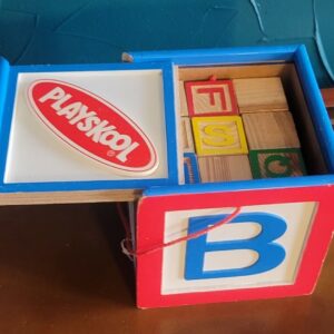 57_fd2636bf-defa-4be2-baff-1ec31d219b7d.jpg Playskool Wooden Parquetry Blocks Vintage Full Set with Box 27 Blocks