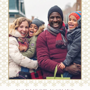 619428273_69cabd33-11dc-488a-8c77-4d2cdb1d6d90.png Gold Snowflakes Holiday Photo Card