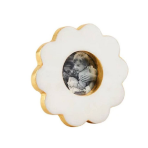 619897758.png Mini Circle Scallop Marble Frame