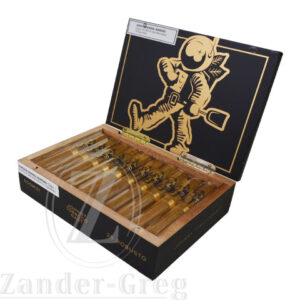 ROOM101JOHNNYTOBACCONAUTROBUSTO.jpg ROOM 101 JOHNNY TOBACCONAUT ROBUSTO