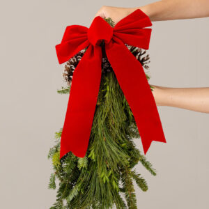 20" Holiday Door Swag