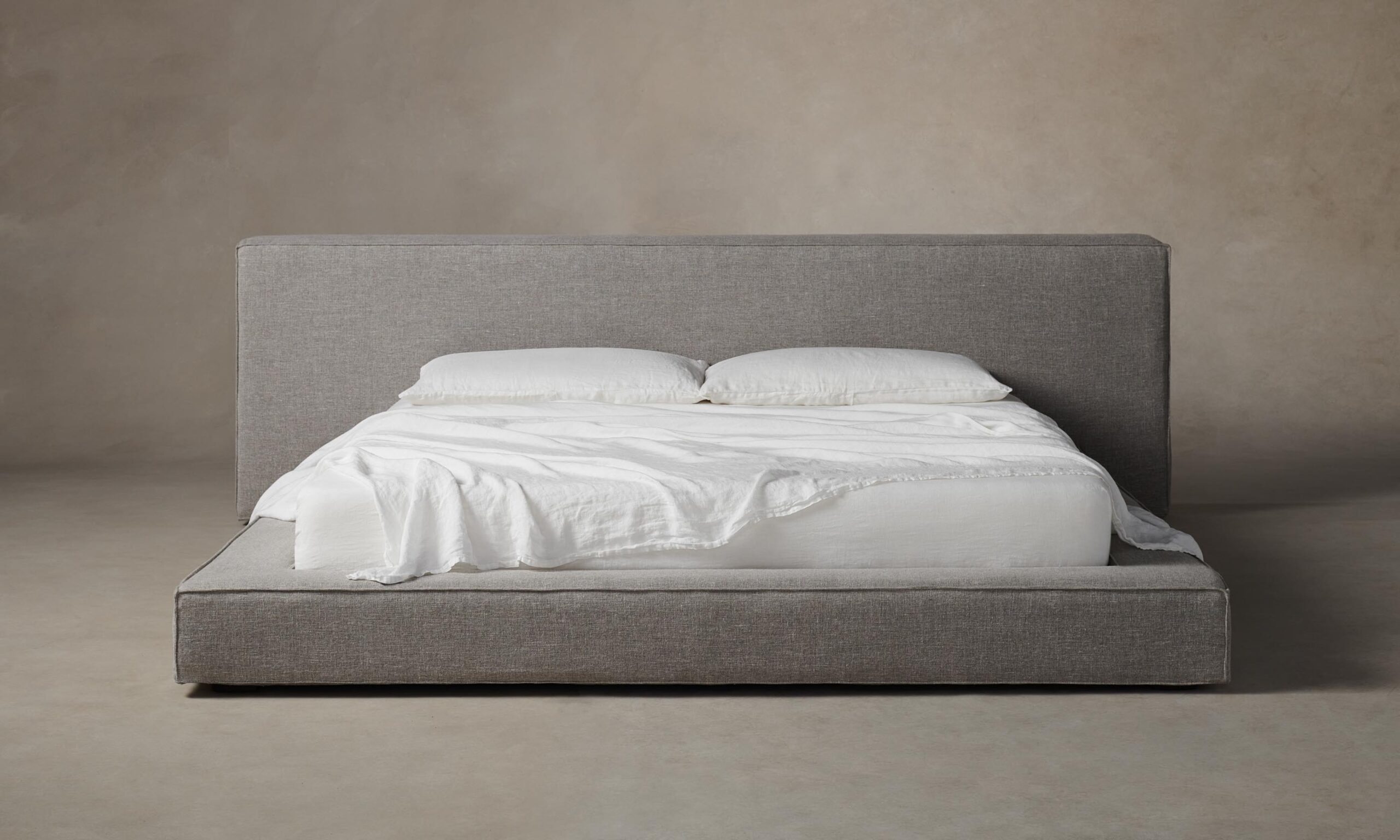 The Eldridge Bed - Heritage Belgian Linen Agate