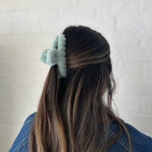 The Teal Fizz | Fuzzy Claw Clip
