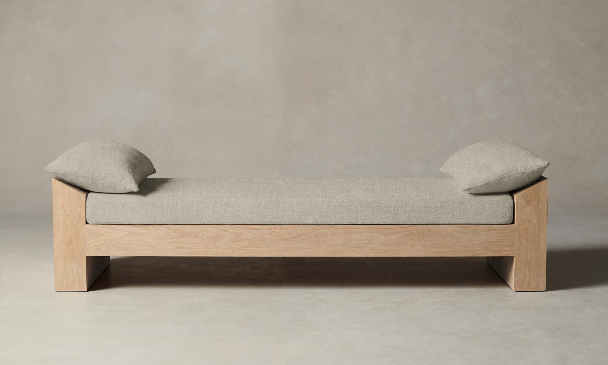 The Montauk Daybed - Performance Stonewashed Linen Dew