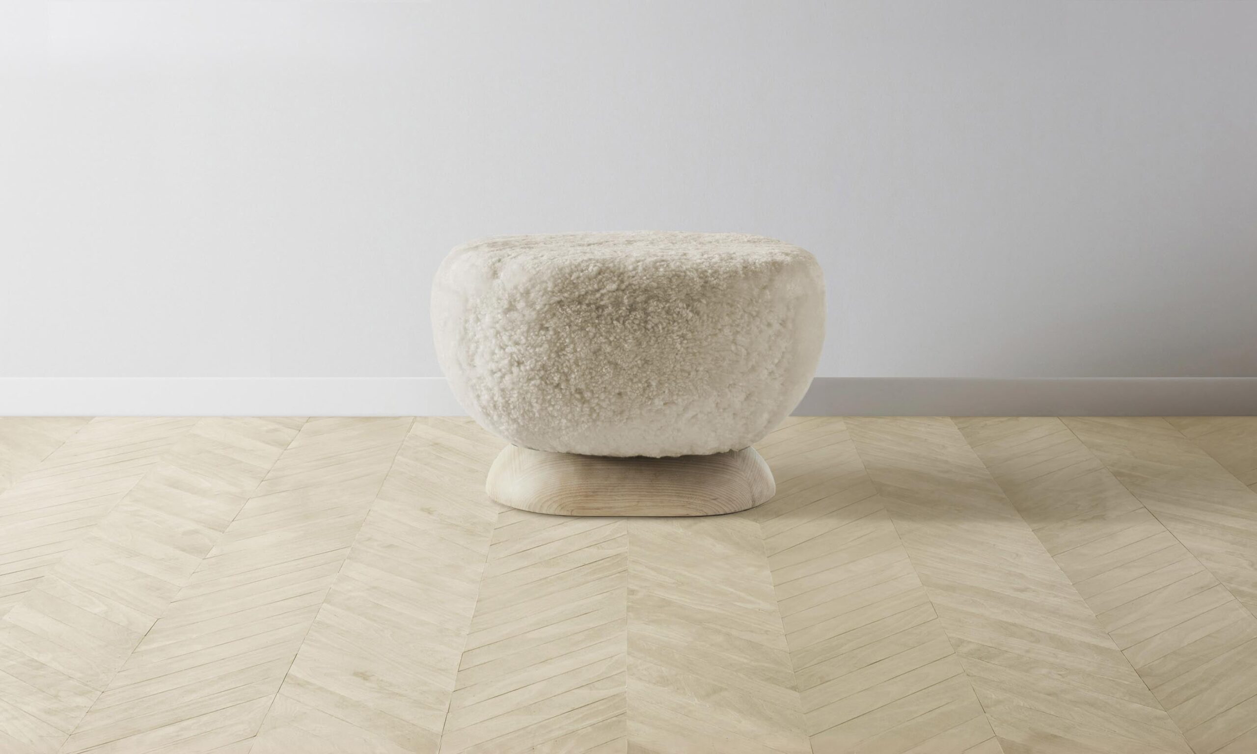 The Mott Stool - Shearling Ivory