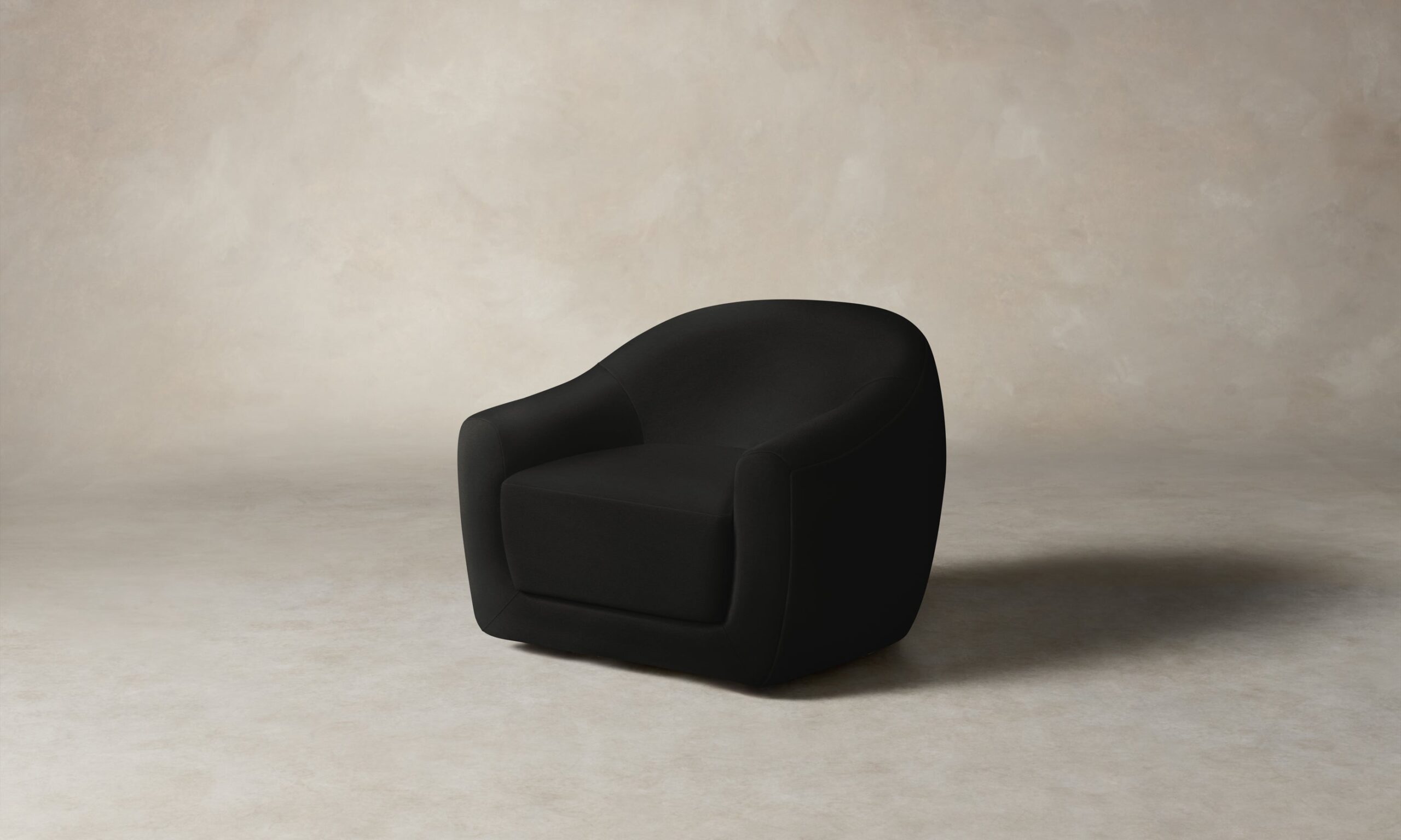 The Oliver Swivel Chair - Pebbled Leather Ink